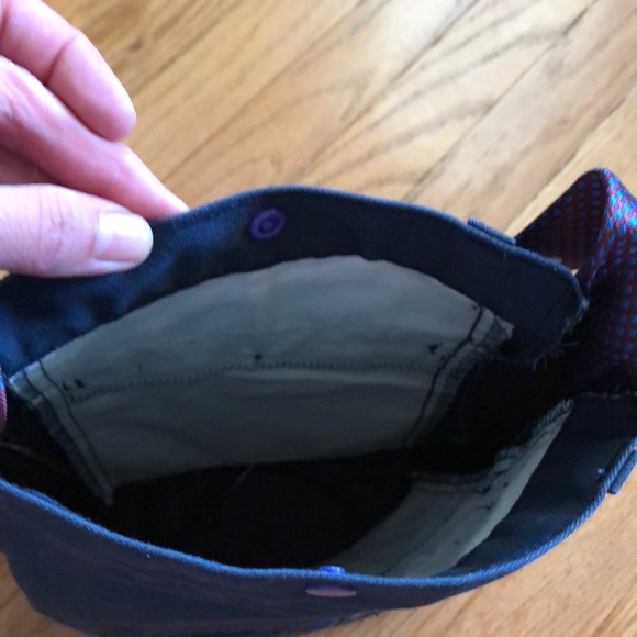 Upcycled pouch - Picture 8 of 8